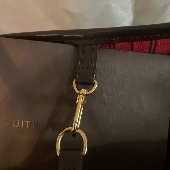 Louis Vuitton Neverfull MM Damier Tote with Pouch - Picture 13 of 16